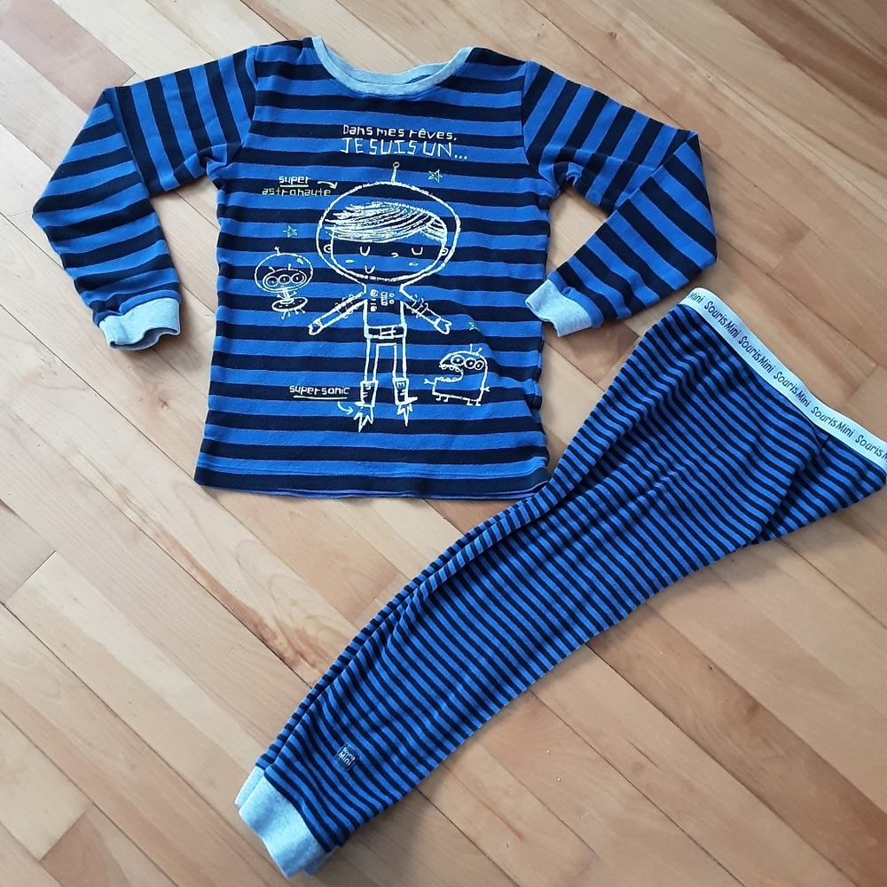 Souris mini pyjamas size 5-6
